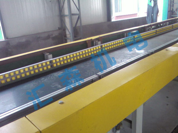 Forming conveyor belt